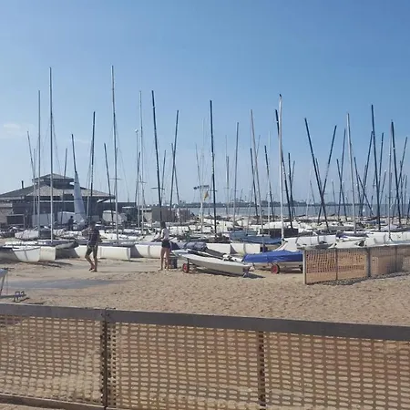 Nieuw App Met Tuin En Terras, Gratis Parking, Aan Zee, Vlakbij Brugge アパート *