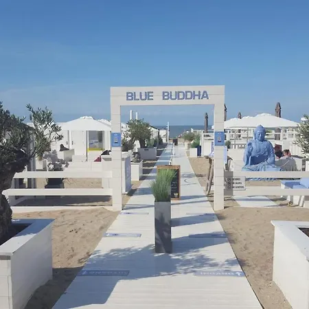 Nieuw App Met Tuin En Terras, Gratis Parking, Aan Zee, Vlakbij Brugge