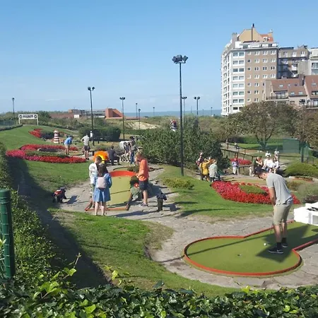 Nieuw App Met Tuin En Terras, Gratis Parking, Aan Zee, Vlakbij Brugge アパート