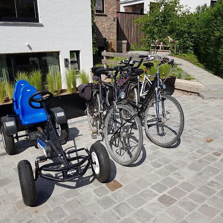 Nieuw App Met Tuin En Terras, Gratis Parking, Aan Zee, Vlakbij Brugge