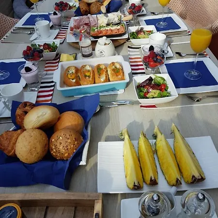 Apartment Nieuw App Met Tuin En Terras, Gratis Parking, Aan Zee, Vlakbij Brugge Duinbergen